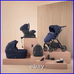 EX DISPLAY Silver cross reef package with dream carseat and base Neptune Navy