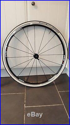 Fantastic Pair Of Shimano WH-RS11 700c Clincher Wheels Removed From Display Bike