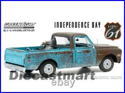 Highway 61 118 Independence Day 1971 Chevy C10 Weathered Blue & Alien Figure