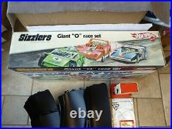 Hot Wheels Sizzlers Giant O Fat Track Race Set From 2006 NOS B