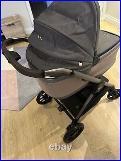 Silver cross reef pram