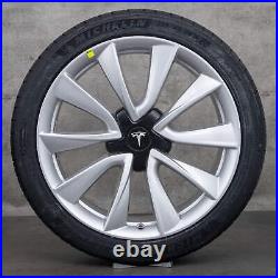 Tesla Model 3 Performance Summer Wheels 19-Inch Summer Tires Rims 1044224-00-B