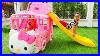 Wheels-On-The-Bus-Nursery-Rhymes-Kids-Songs-With-Sasha-Play-With-New-Hello-Kitty-Bus-01-carm